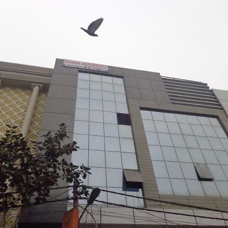 Silver Residency Hotell New Delhi Exteriör bild